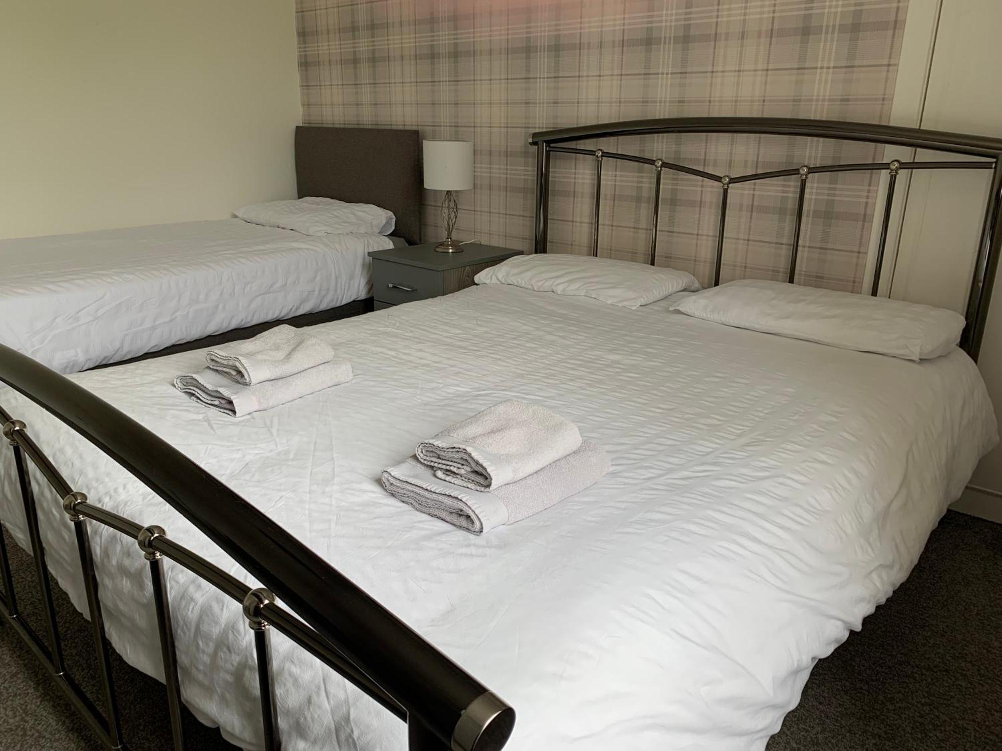 10 Burns Street, Tarbolton Ka5 5Ra - A Facility Of The Nearby Plough Inn מראה חיצוני תמונה